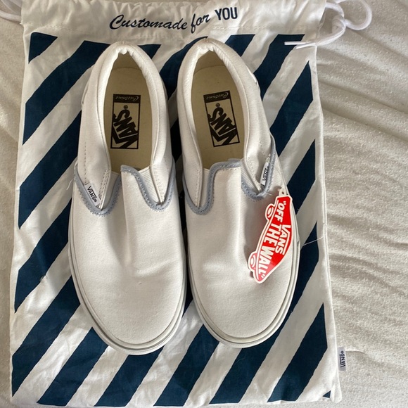 Custom Vans - Picture 1 of 2